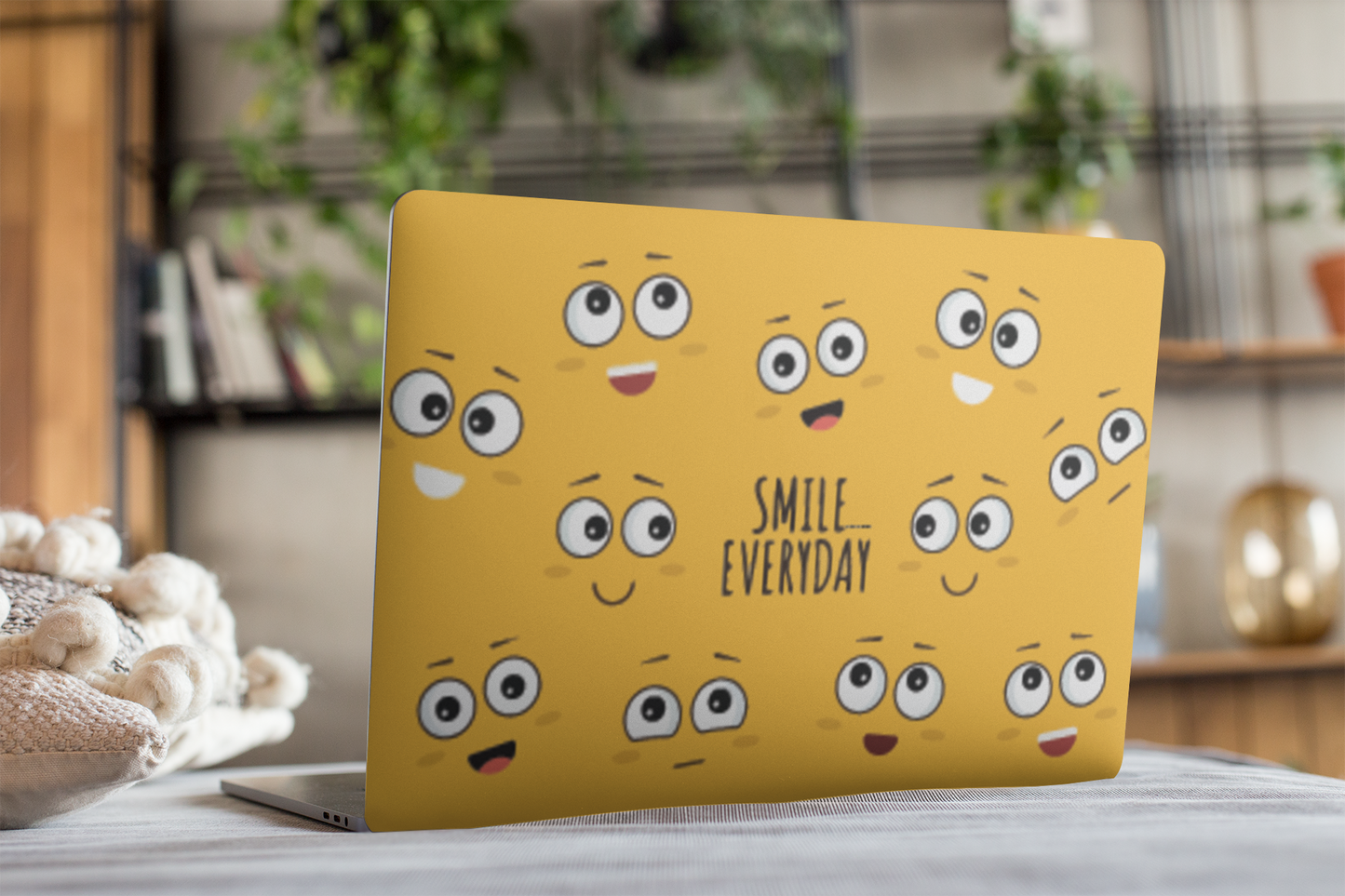 Smile everyday Laptop skin