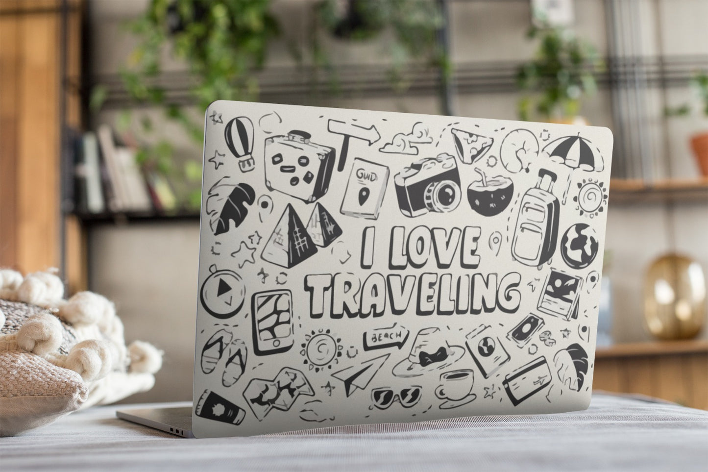 I love traveling Laptop skin